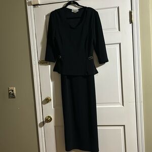 Never used no tag has some stretch to it.